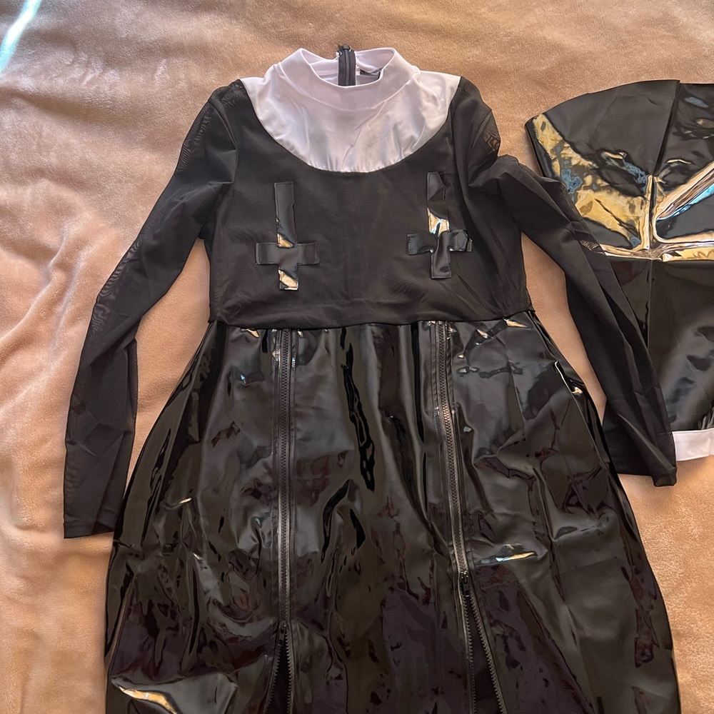 Dolls kill nun Halloween costume
